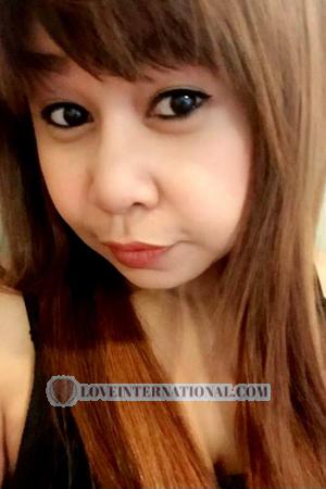 163819 - Patchareeya Age: 38 - Thailand