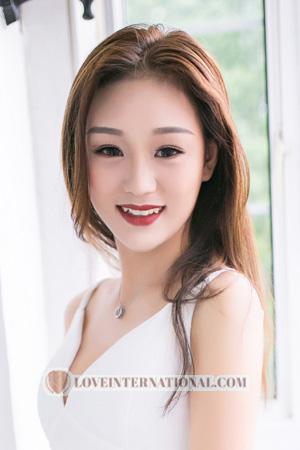 214210 - Yue Age: 23 - China