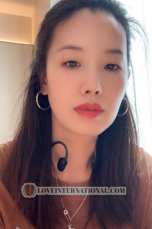 225301 - Lina Age: 44 - China