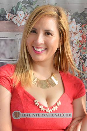 226550 - Andrea Age: 36 - Peru