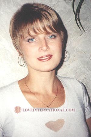 61073 - Larisa Age: 41 - Russia