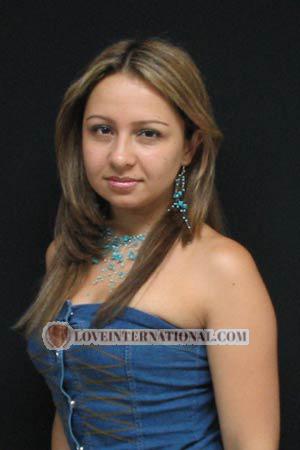 70999 - Veronica Age: 27 - Colombia